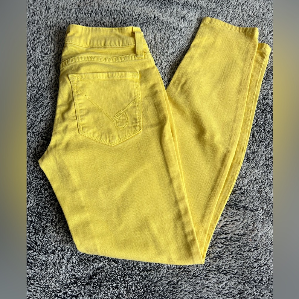 Bebe Women’s jeans Size 26